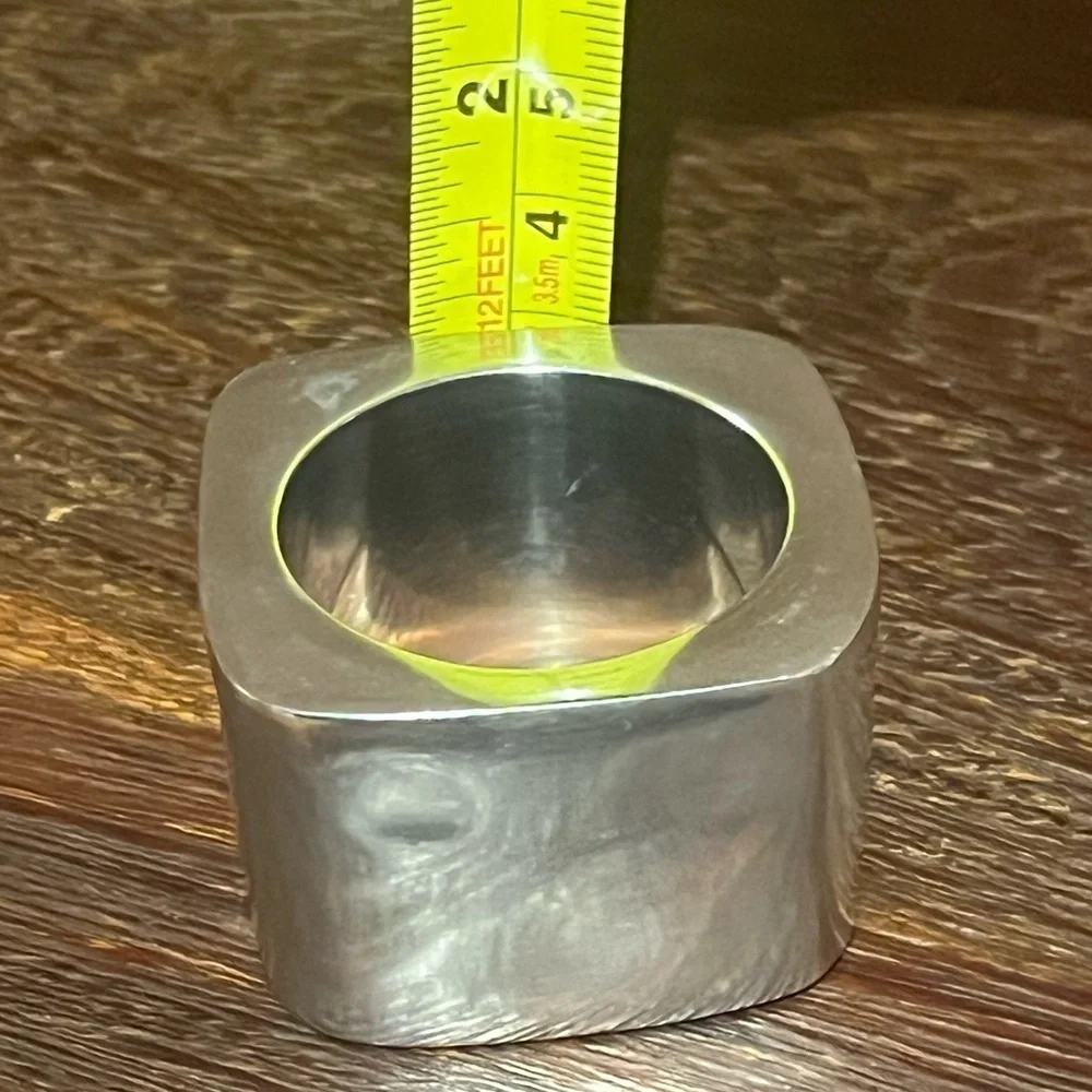 Set of 4 Modern Hammered Heavy Square Silver / Aluminum Napkin Rings Holders